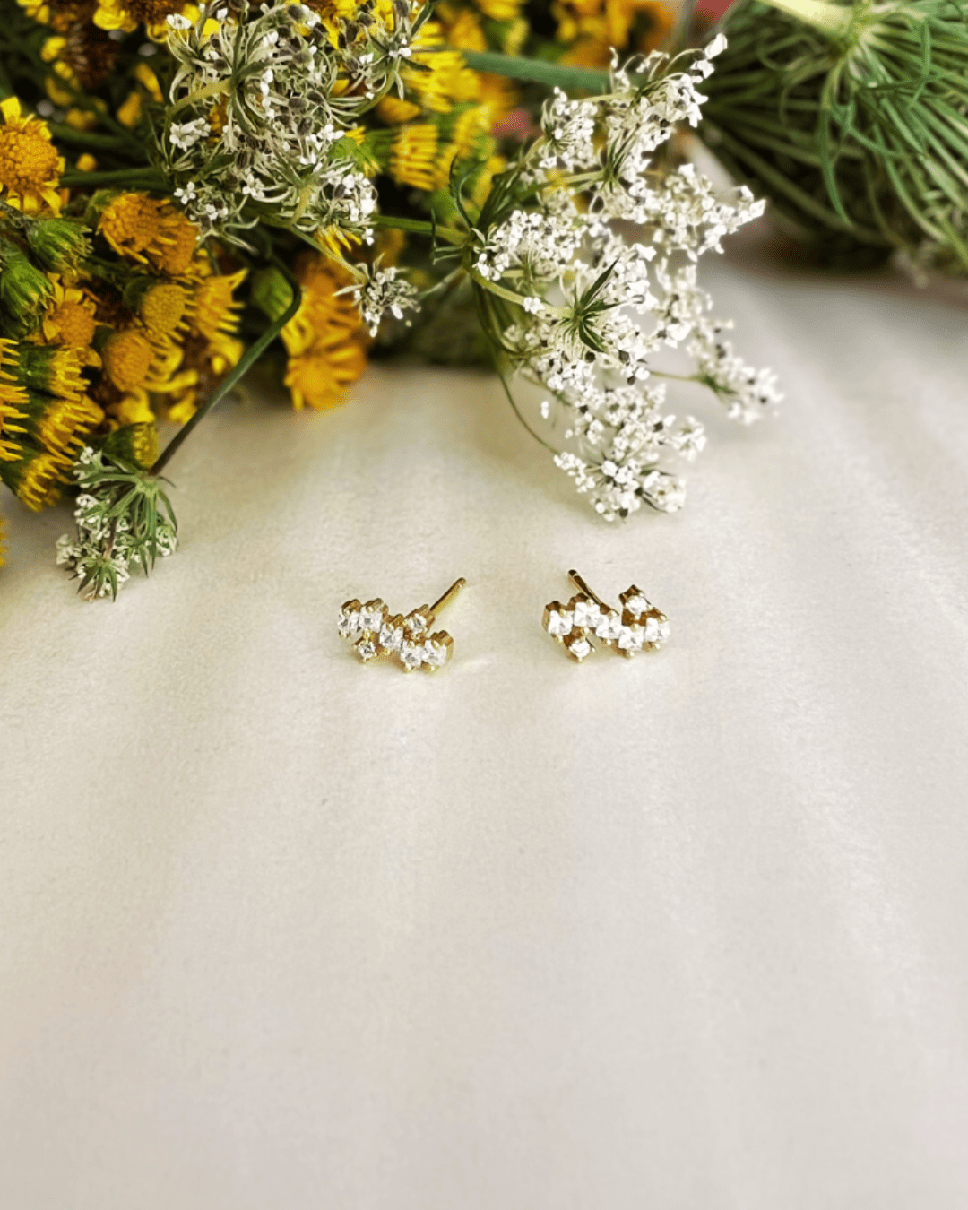 Dainty Small Zirconias Stud Earrings - Aurelias Gold
